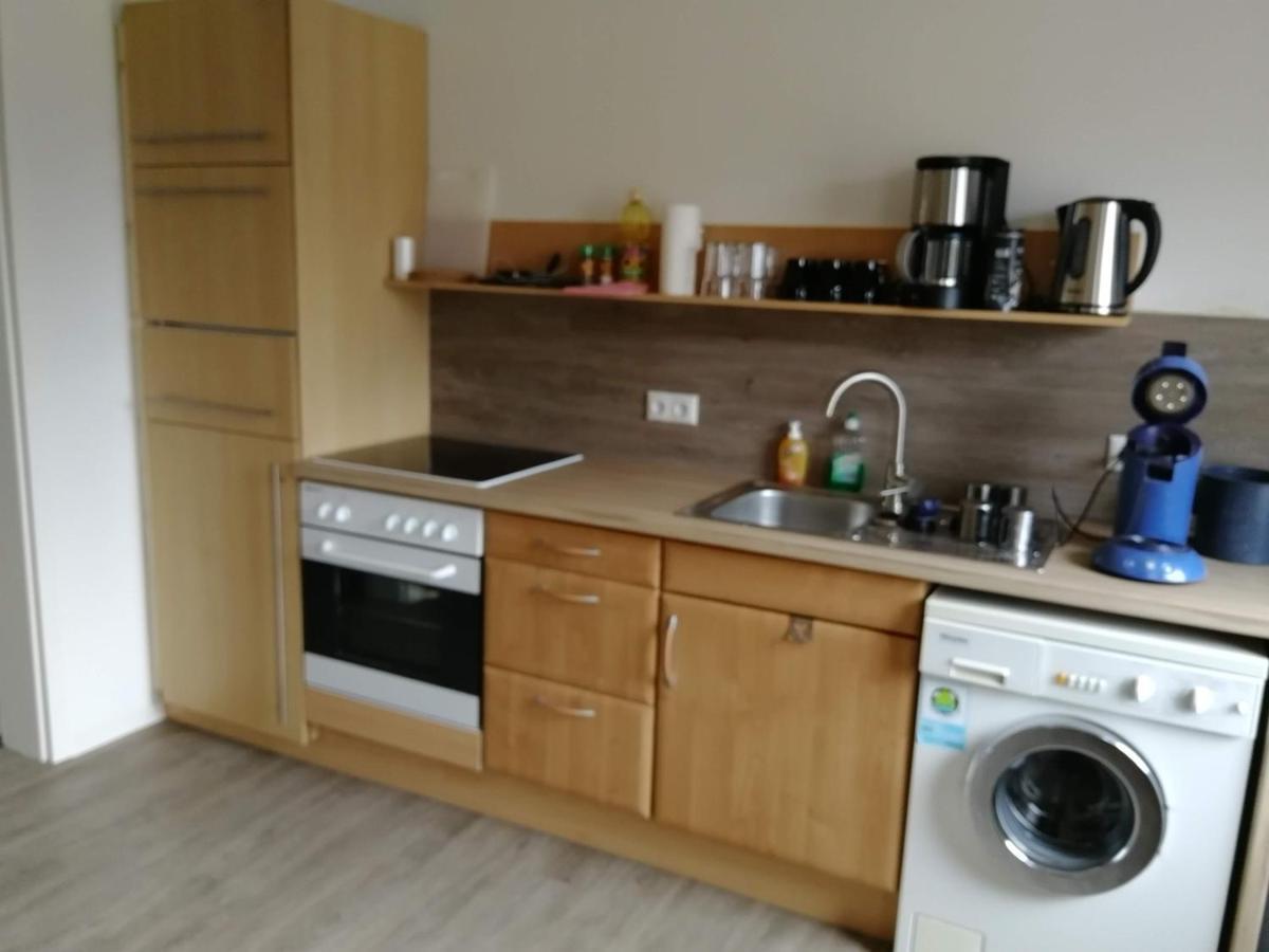 Möbliertes Zimmer mit eigenem Bad Uelzen Exterior foto